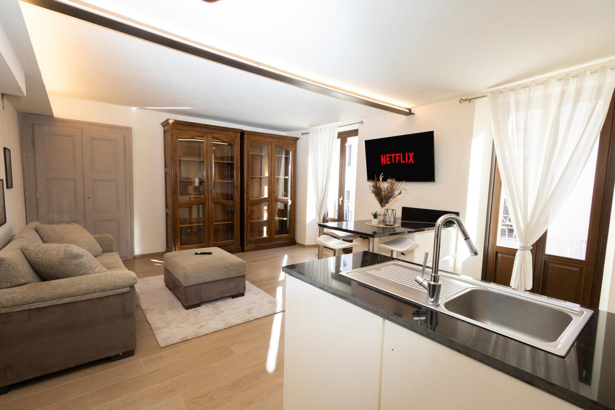 Apartment Maison Aubert In Centro Storico *